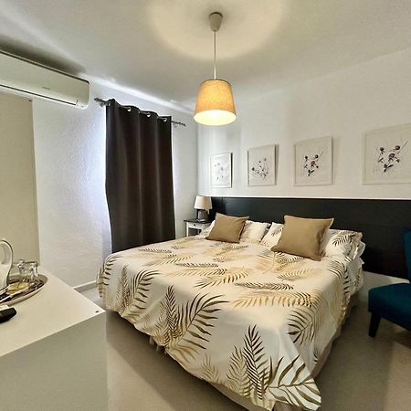 Hostal Berlin Marbella Exterior photo