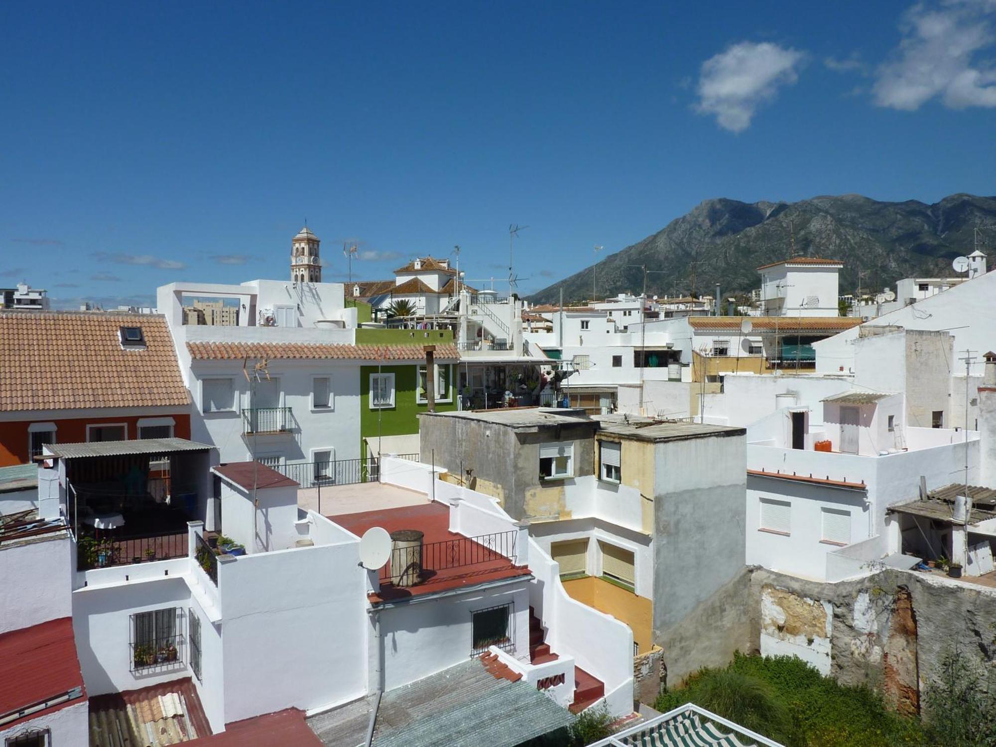 Hostal Berlin Marbella Exterior photo