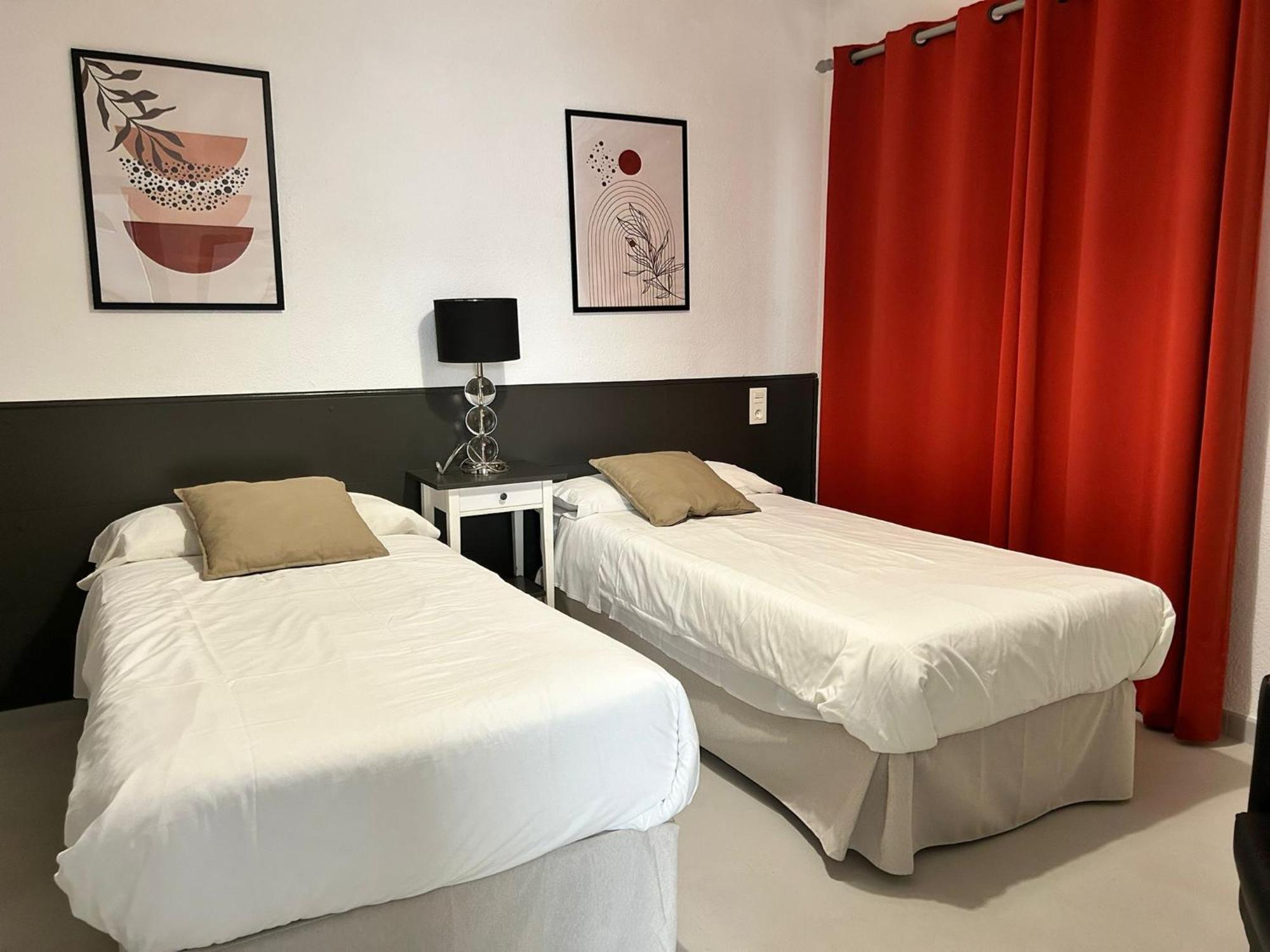 Hostal Berlin Marbella Exterior photo